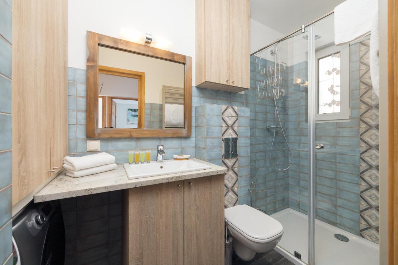 Piekna 2-Bedroom Apartment وارسو المظهر الخارجي الصورة